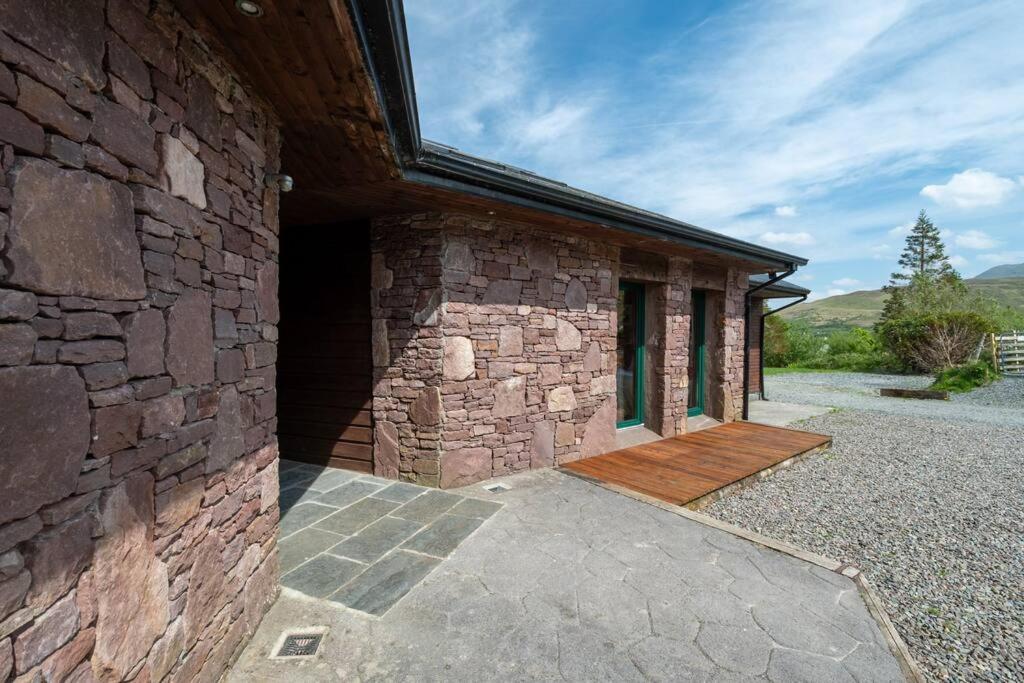 Heather Lodge With Sea And Mountain Views Линон Экстерьер фото
