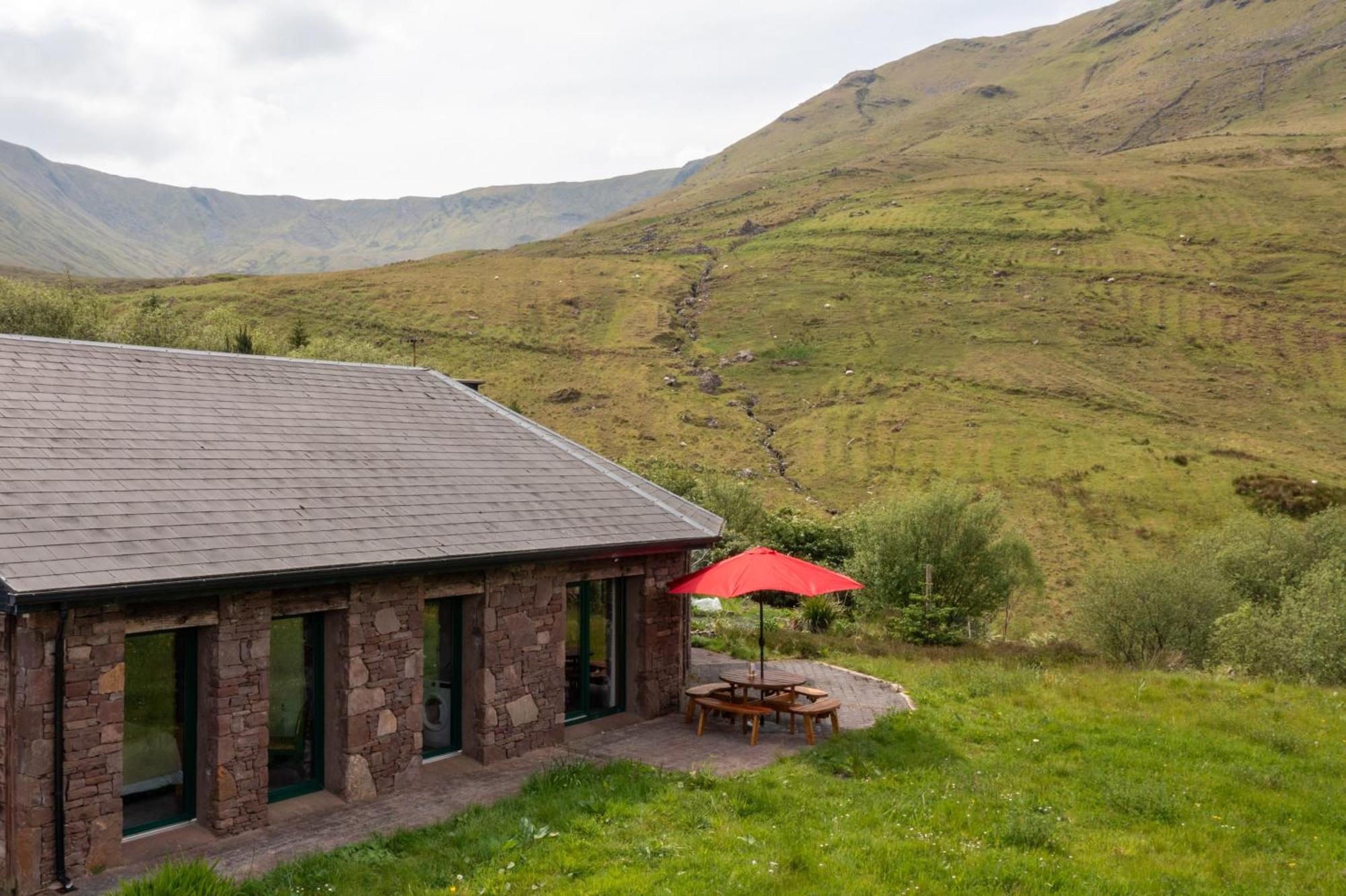 Heather Lodge With Sea And Mountain Views Линон Номер фото